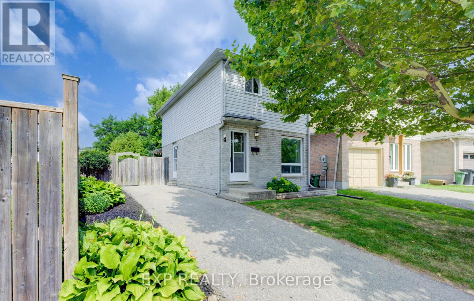 4 Troy Cres, Guelph, ON N1E 6W7