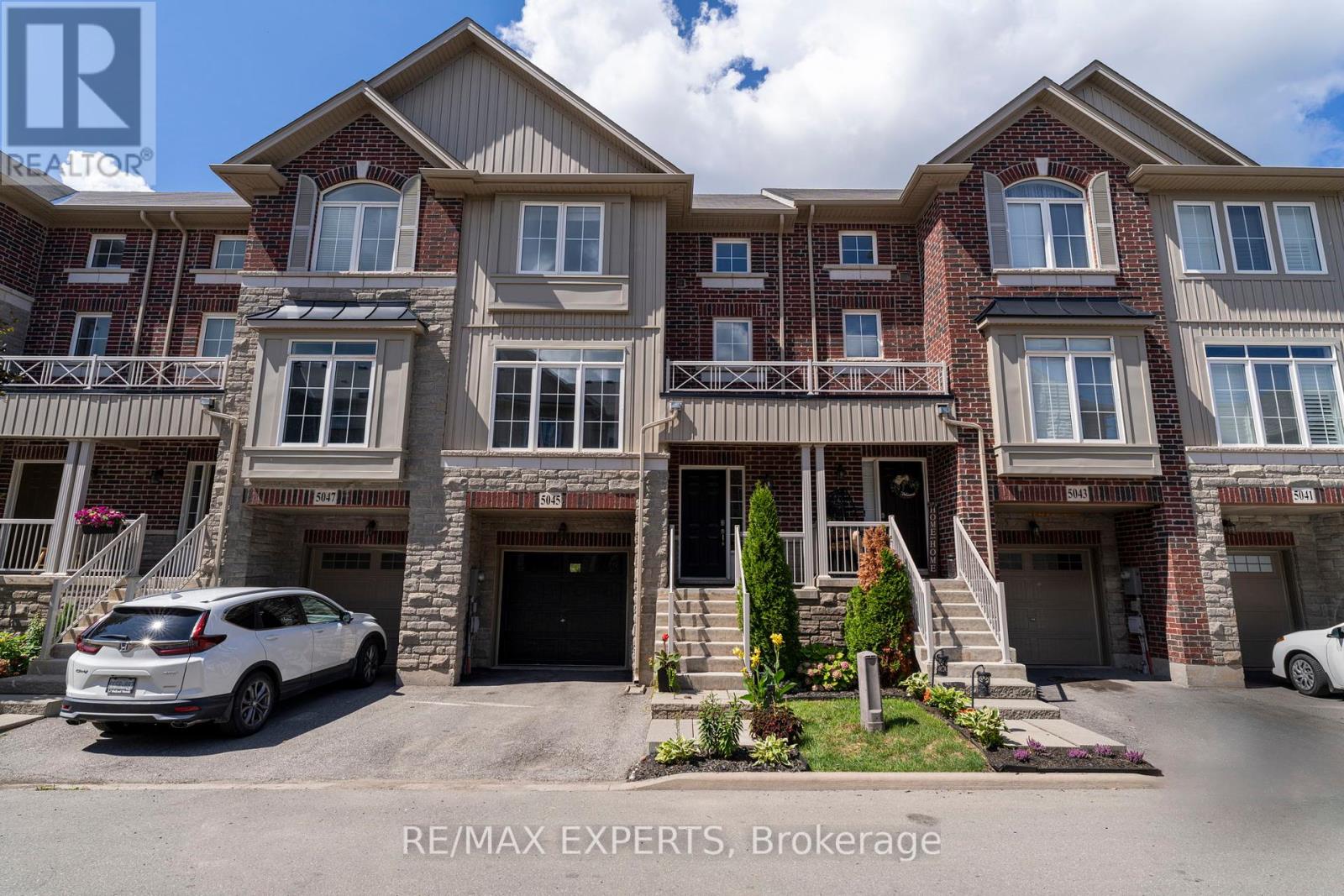 5045 Desantis Dr, Lincoln Beamsville, ON L3J 1W3