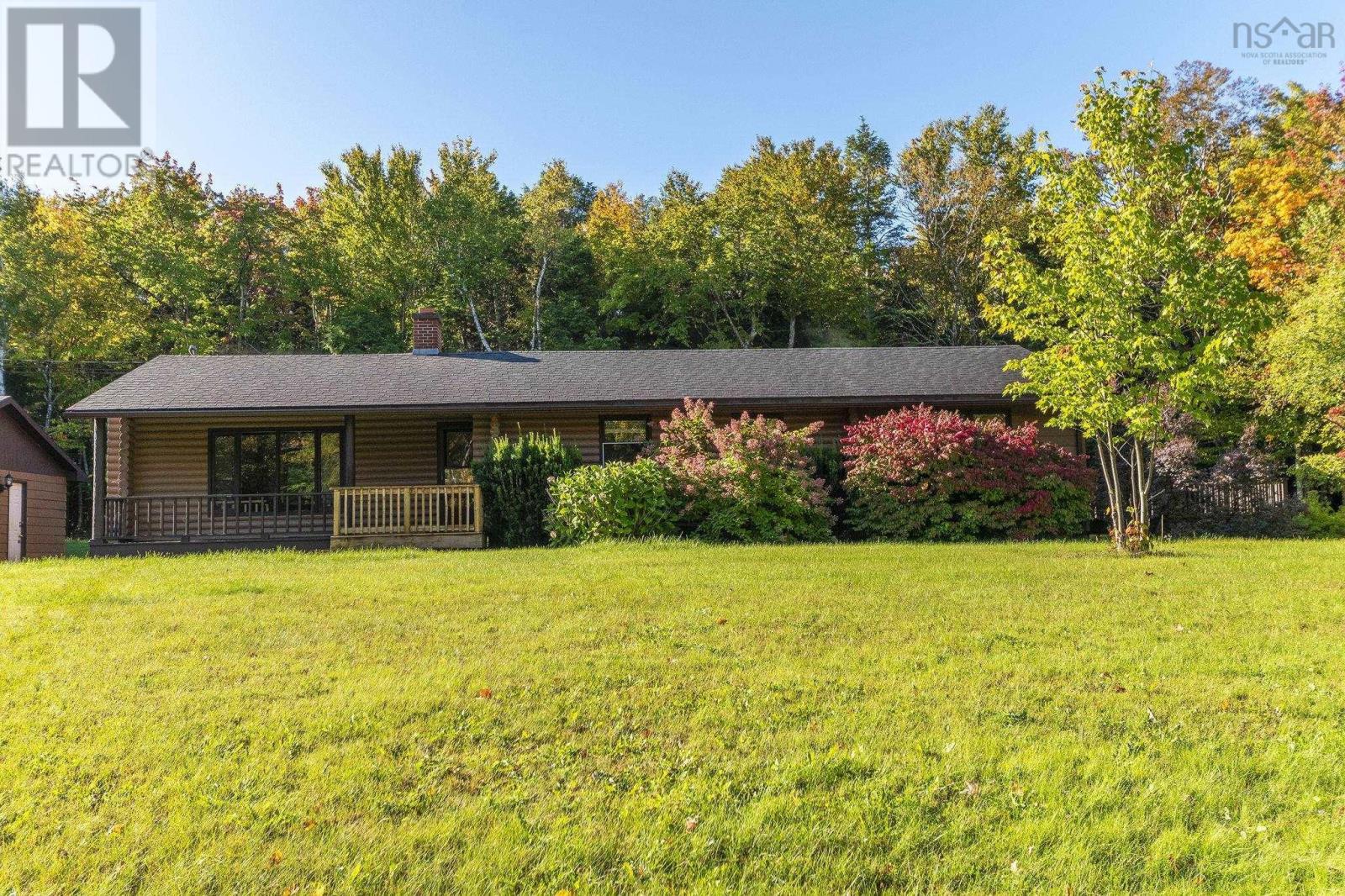668 Logan Rd, New Glasgow, NS B2H 3E1