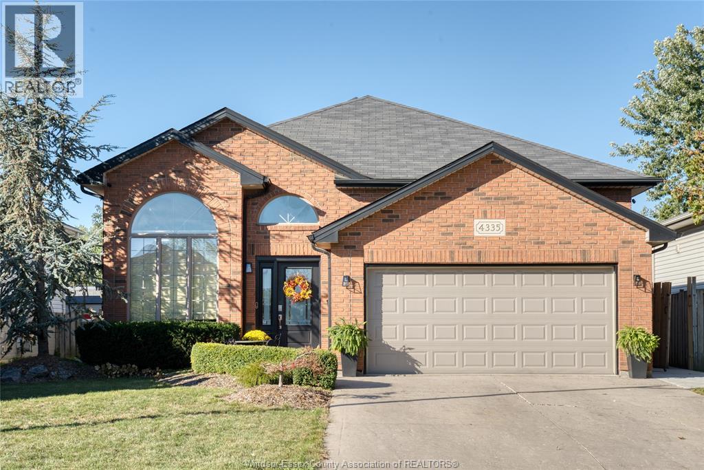 4335 St Clair Ave, Lasalle, ON N9H 2N3