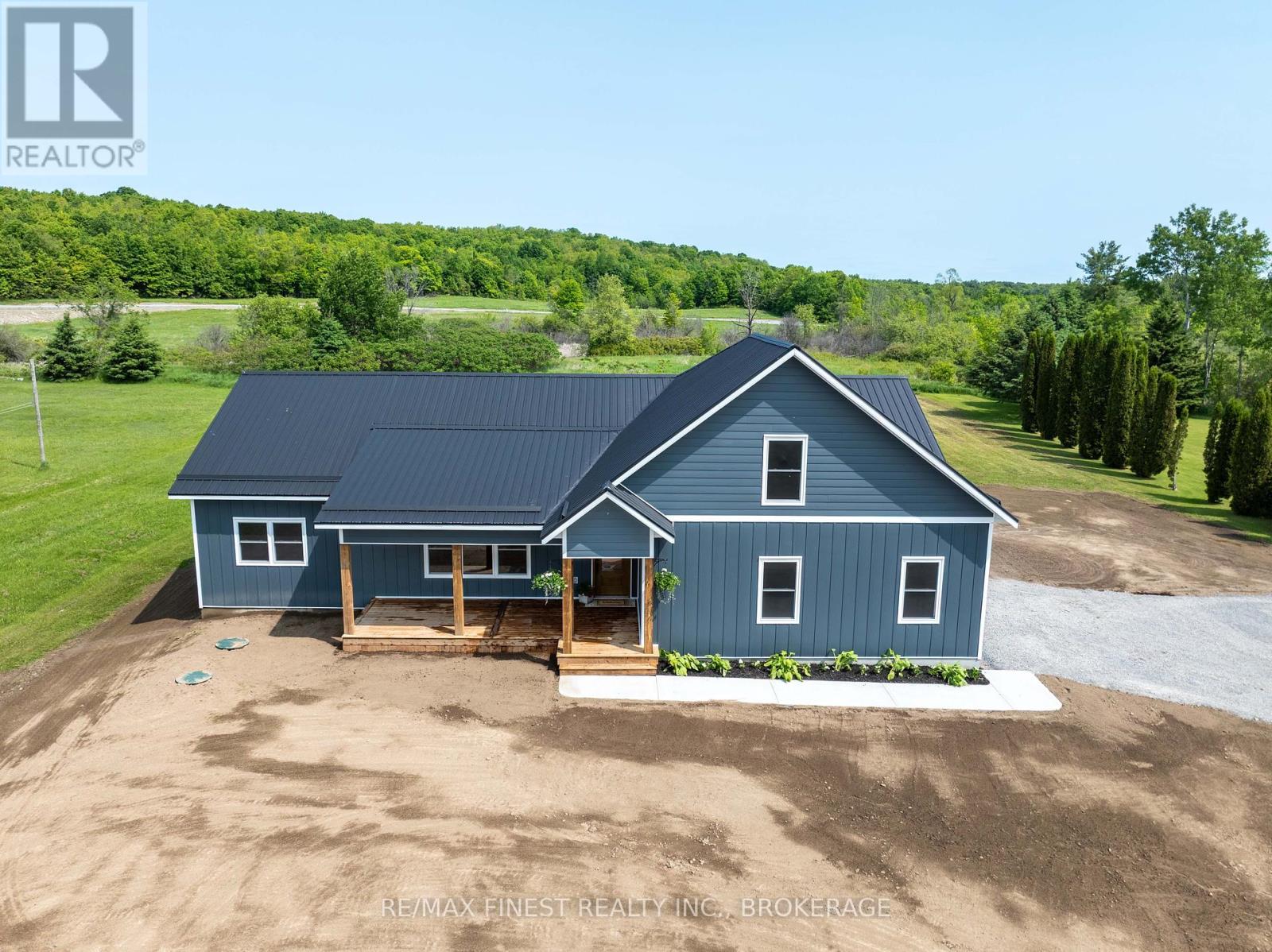 2206 Sands Rd, South Frontenac, ON K0H 1H0