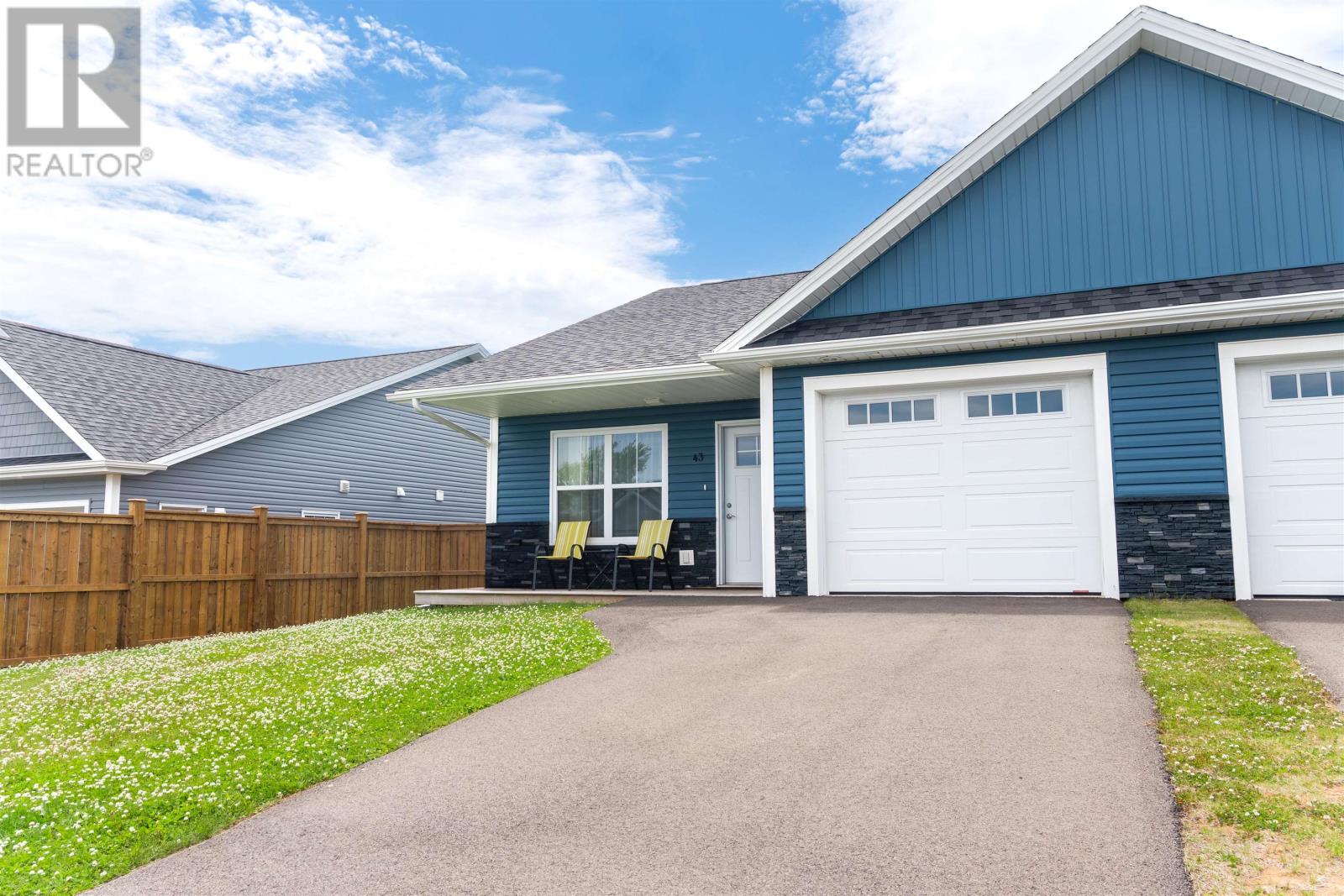 43 Beech Hill Ave, East Royalty, PE C1C 0Y3