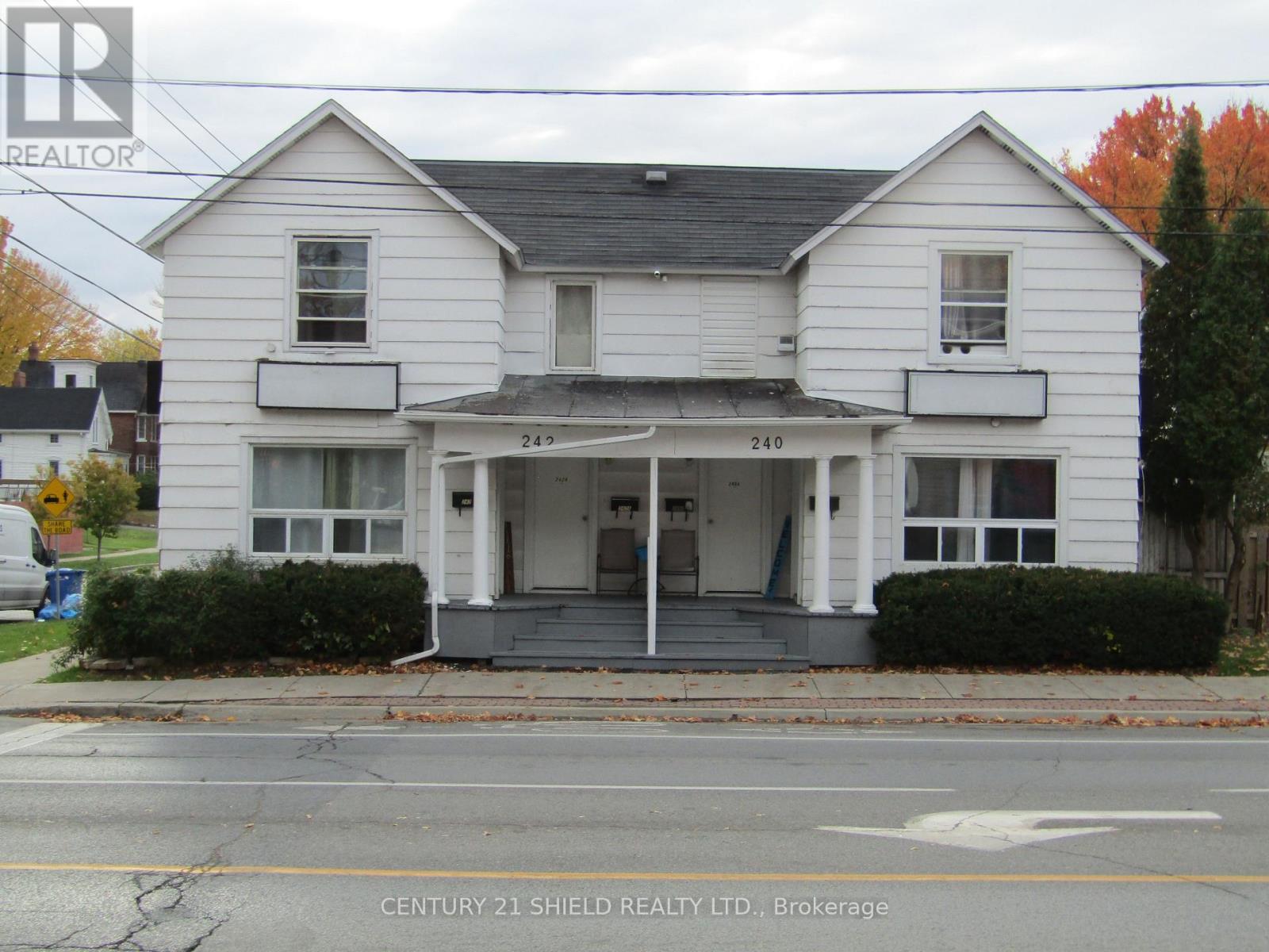 240-242 Second St E, Cornwall, ON K6H 1Y7