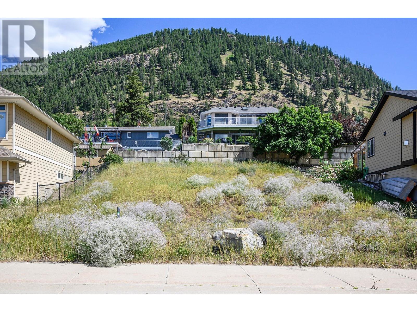1249 Montgomery Pl, Chase, BC V0E 1M0