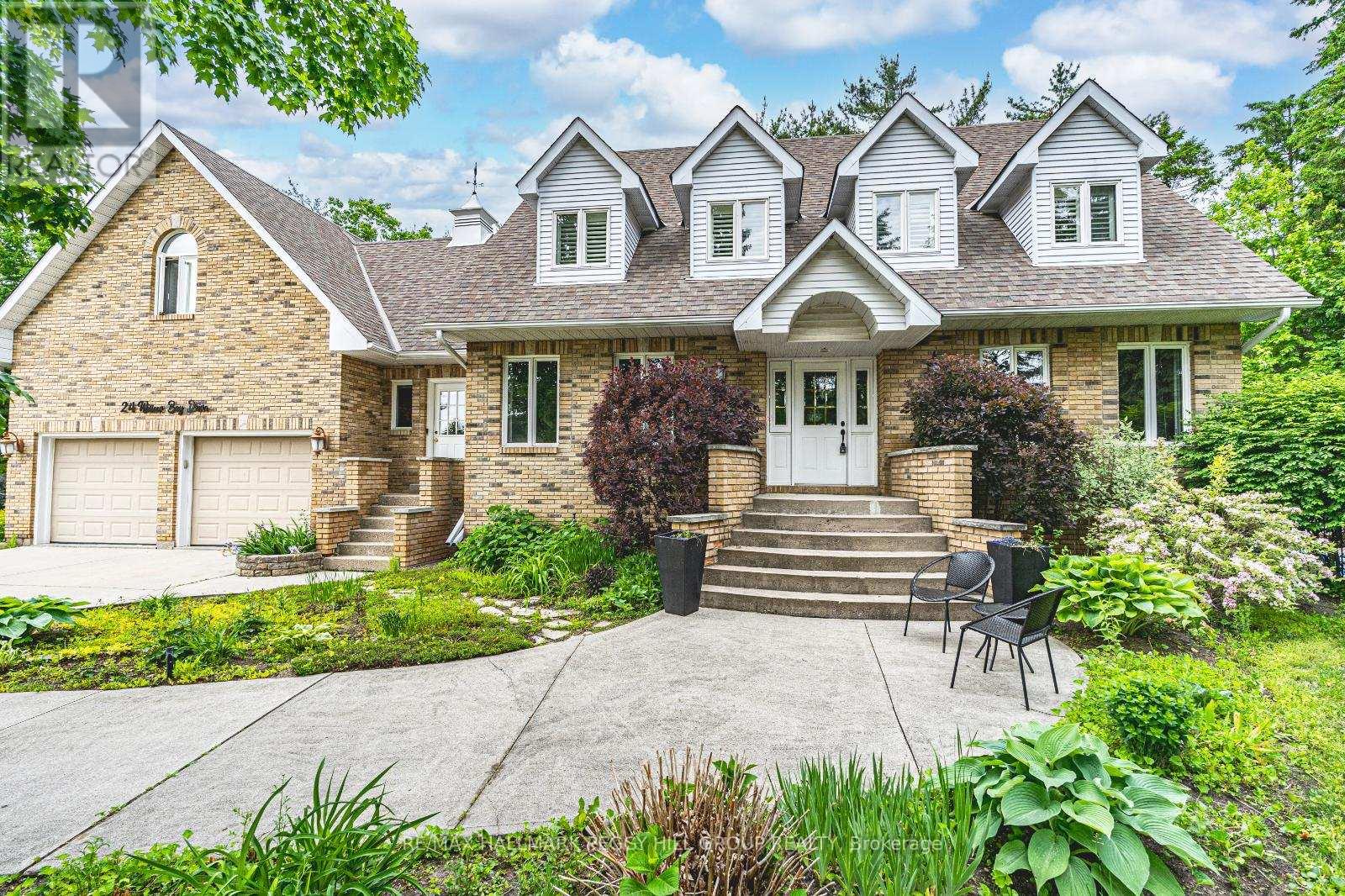 24 Willow Bay Dr, Springwater, ON L0L 1X1