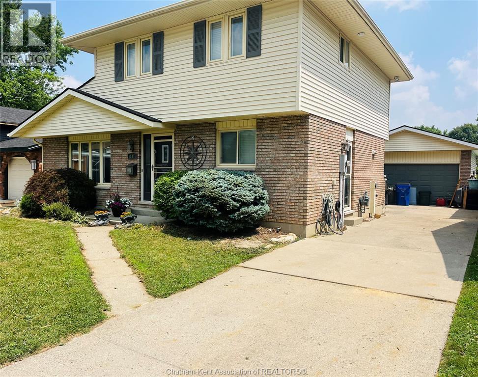 147 St Michael Ave, Chatham, ON N7M 6A8