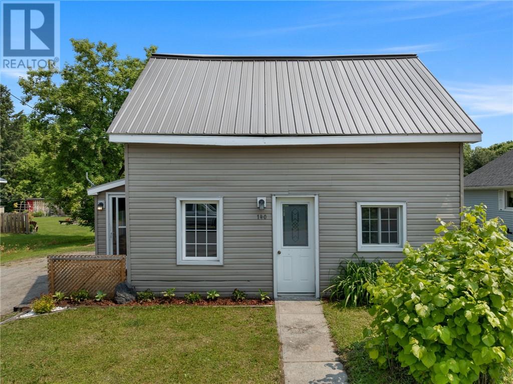 140 River St, Sables-Spanish Rivers, ON P0P 1P0