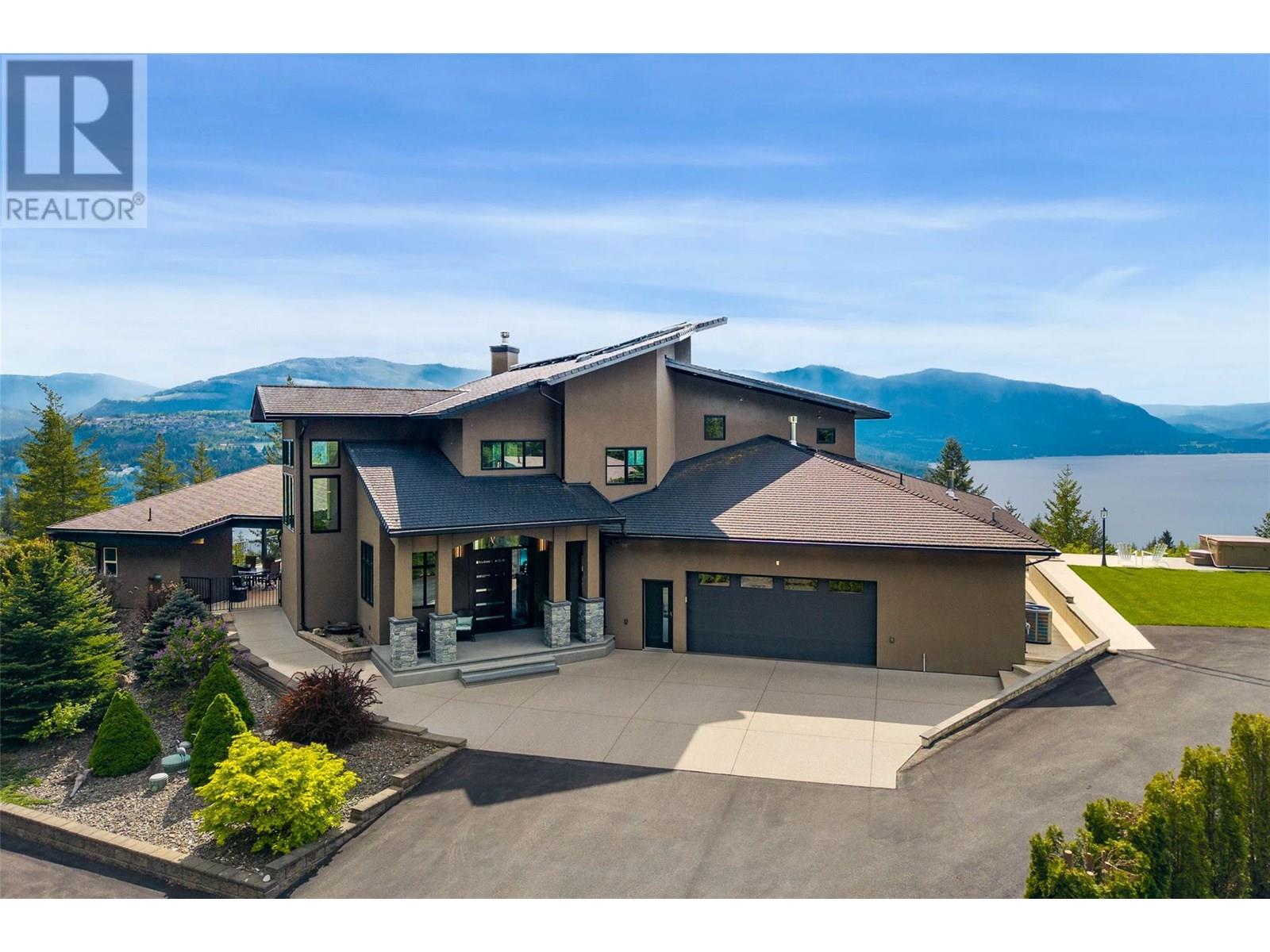 3655 Mcbride Rd, Blind Bay, BC V0E 1H1
