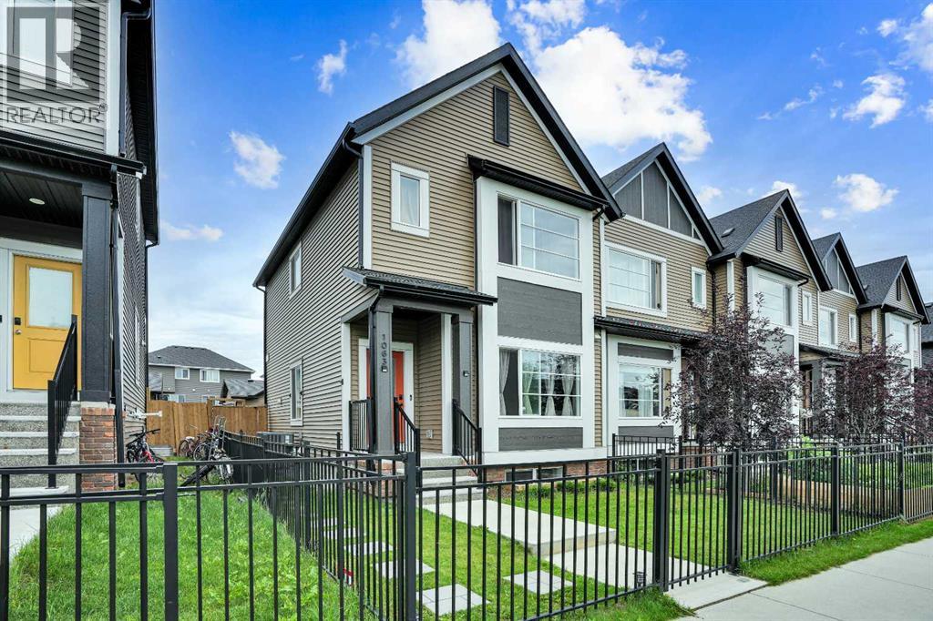 1063 Lanark Blvd SE, Airdrie, AB T4A 3L6