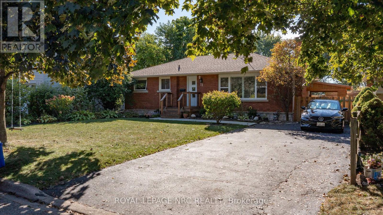 11 Brookdale Ave, St. Catharines Oakdale, ON L2T 2T2
