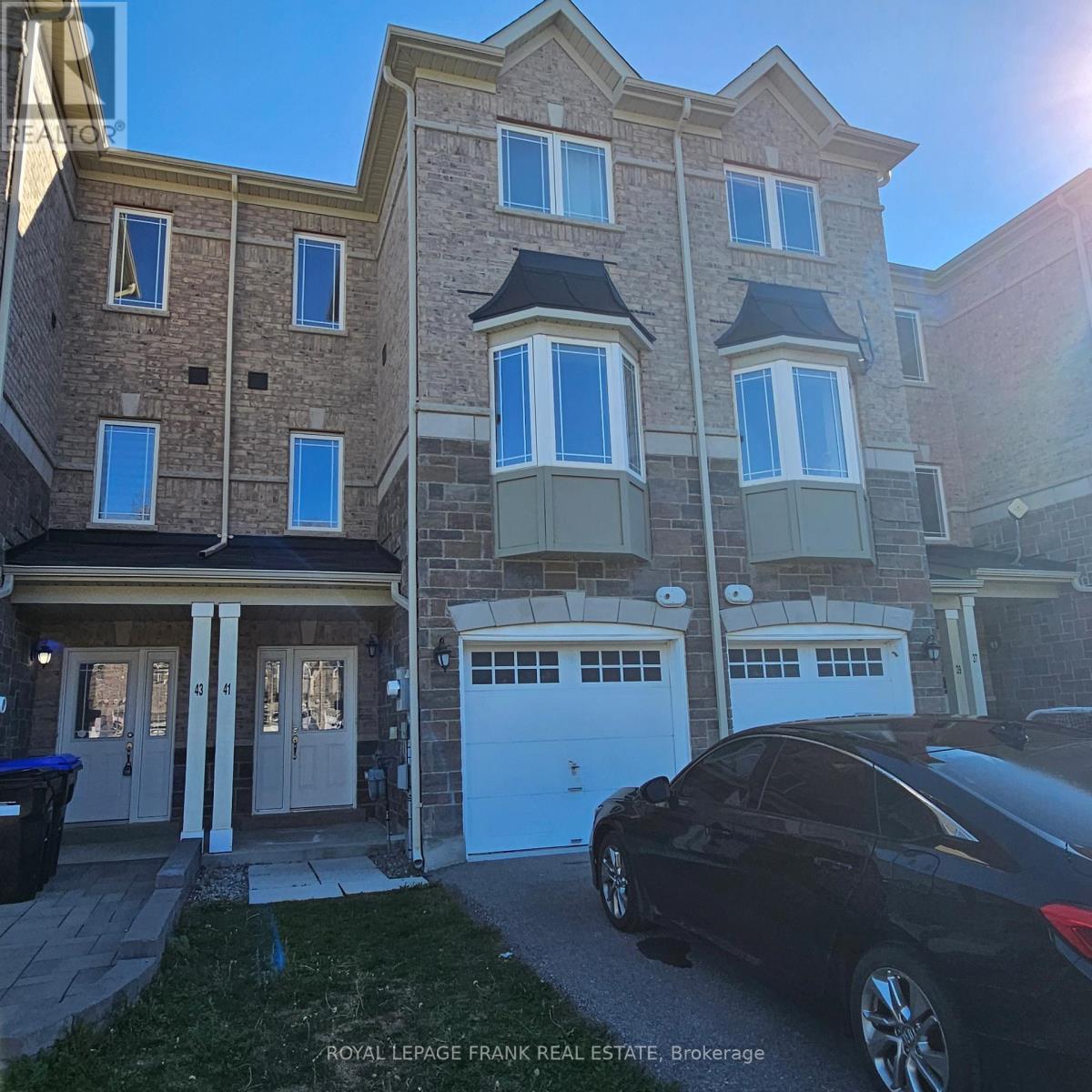 41 Milson Cres, Essa Angus, ON L0M 1B4