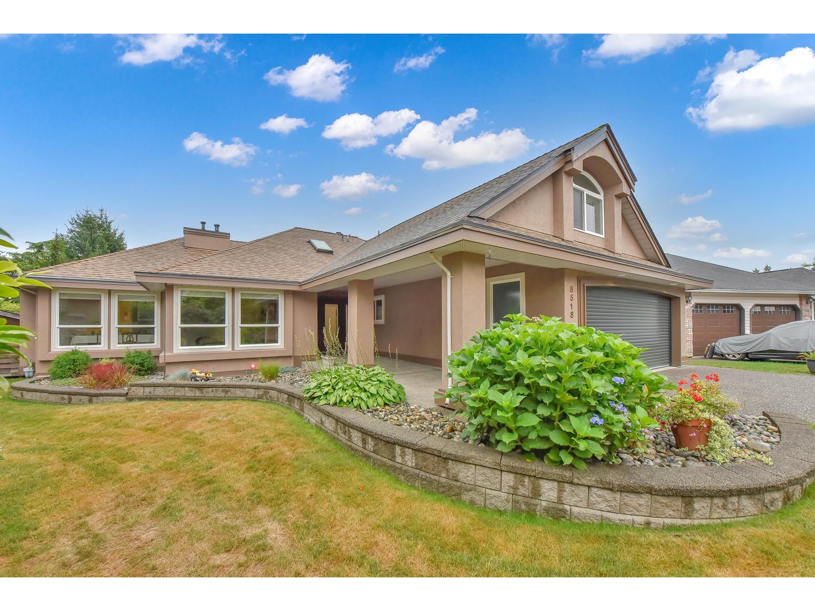 165 Street Unit 8518 #a, Surrey, BC V4N 3H2