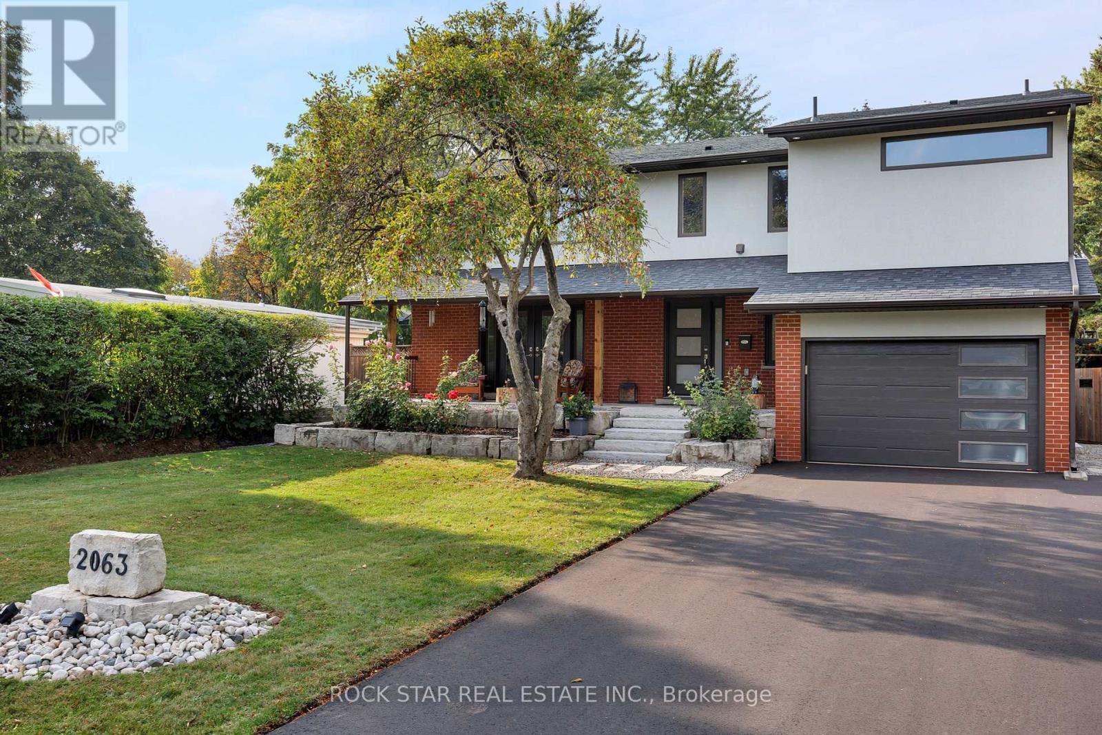 2063 Seafare Dr, Oakville, ON L6L 1P5