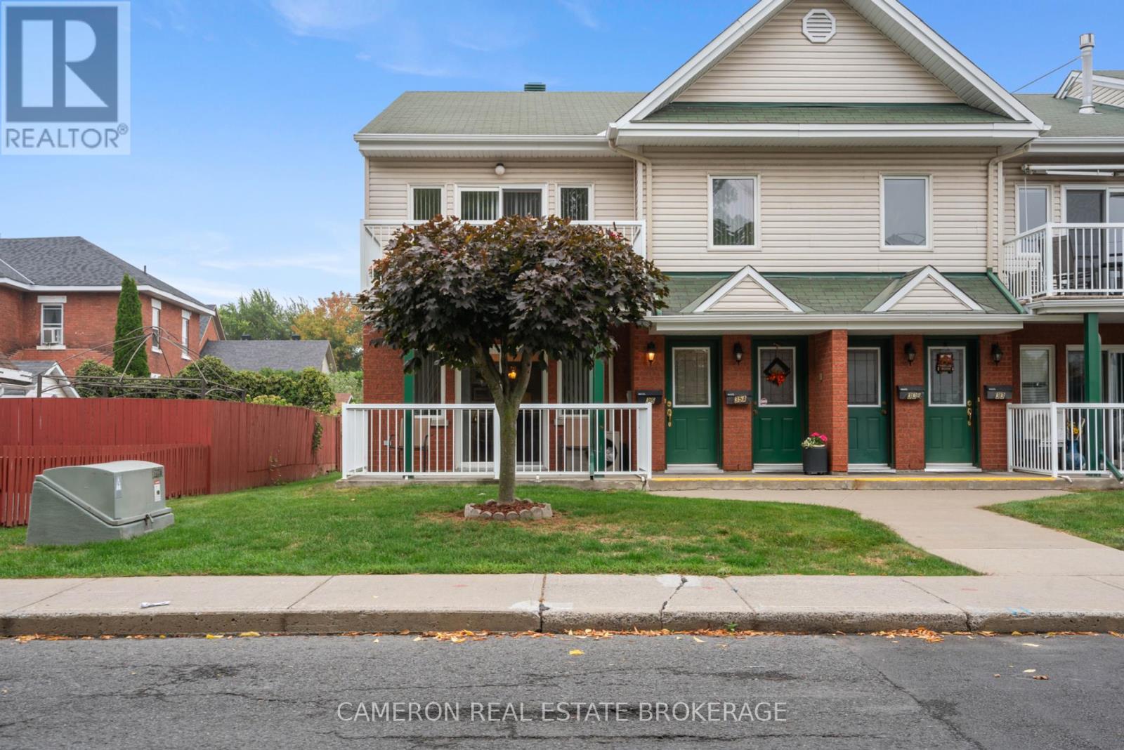 6 35 First St W, Cornwall, ON K6J 1B8