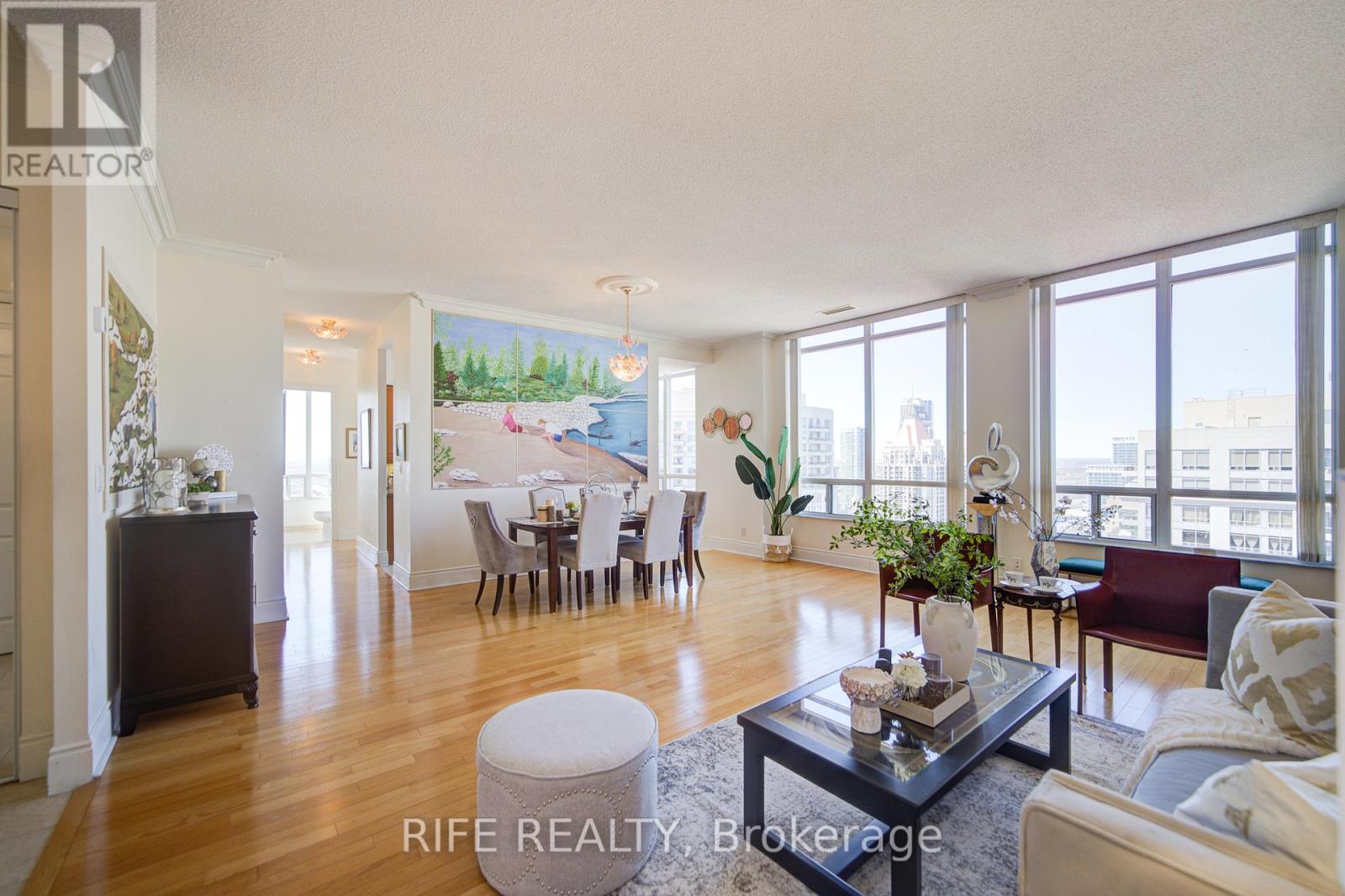 3880 Duke Of York Blvd, Mississauga, ON L5B 4M7