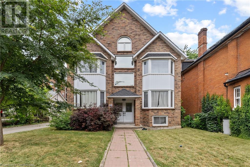 220 Caroline St S, Hamilton, ON L8P 3L4
