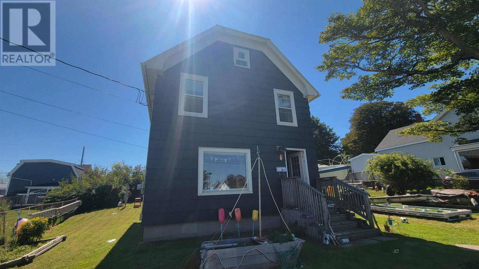 7 Butler St, Yarmouth, NS B5A 3X7