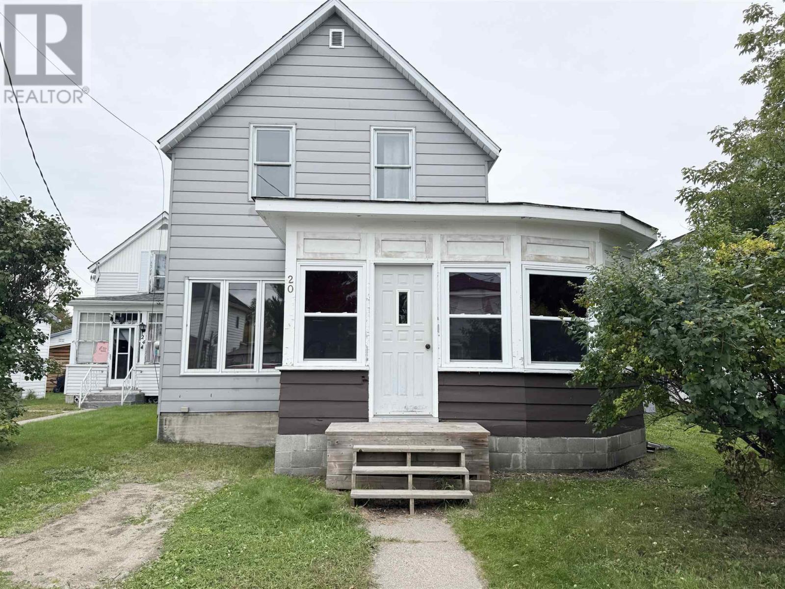 20 Aberdeen St N, Chapleau, ON P0M 1K0
