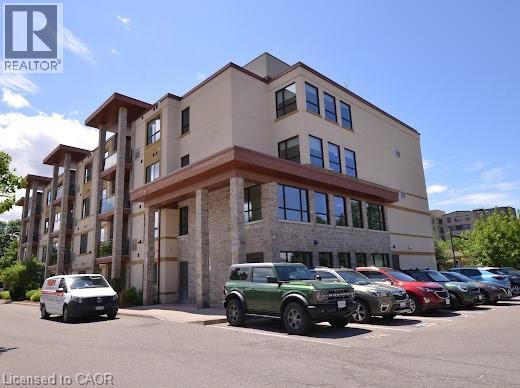 26 Wellington Street Unit 105, St. Catharines, ON L2R 5P8