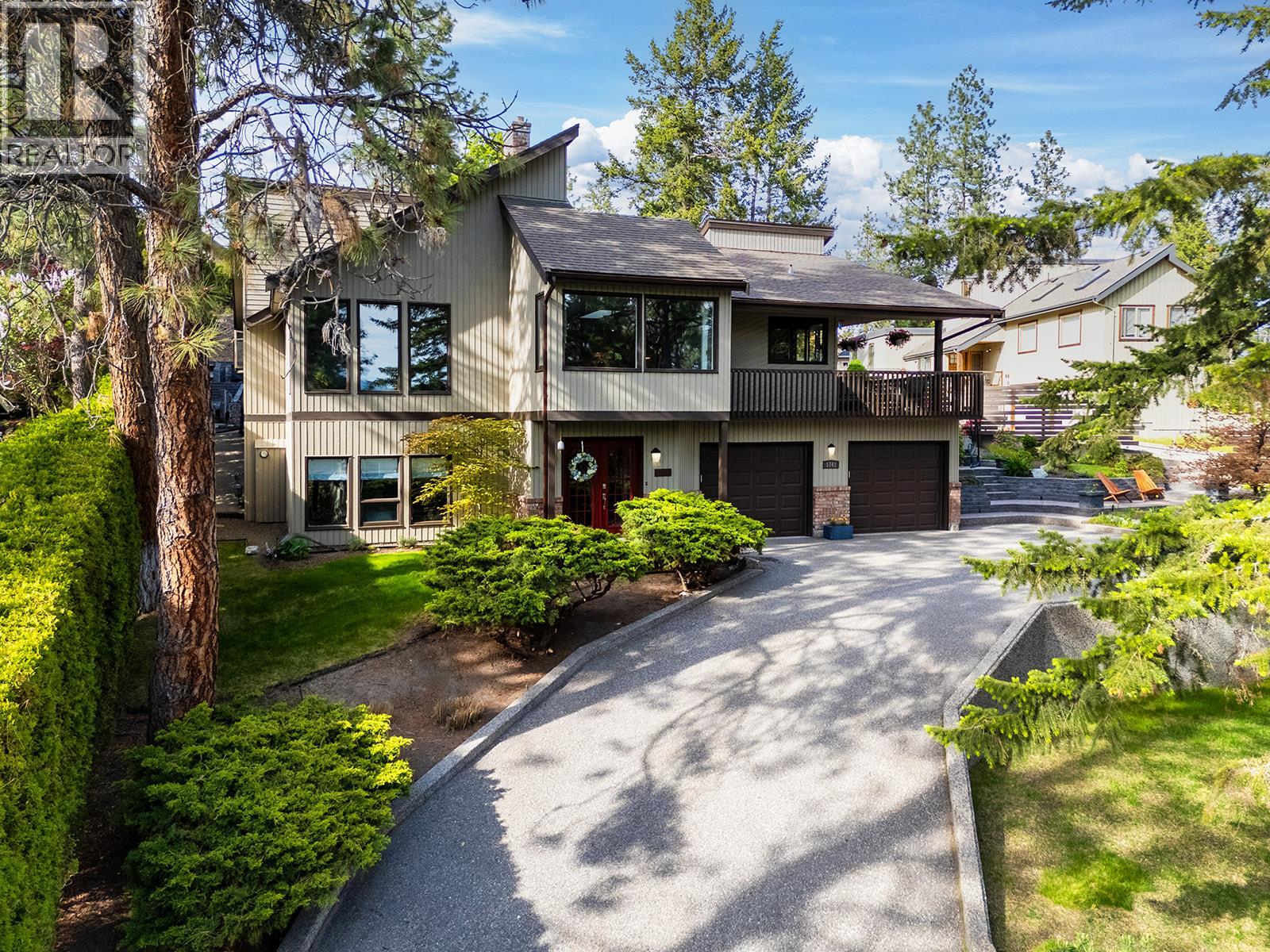 1741 Keloka Dr, West Kelowna, BC V1Z 2Y3