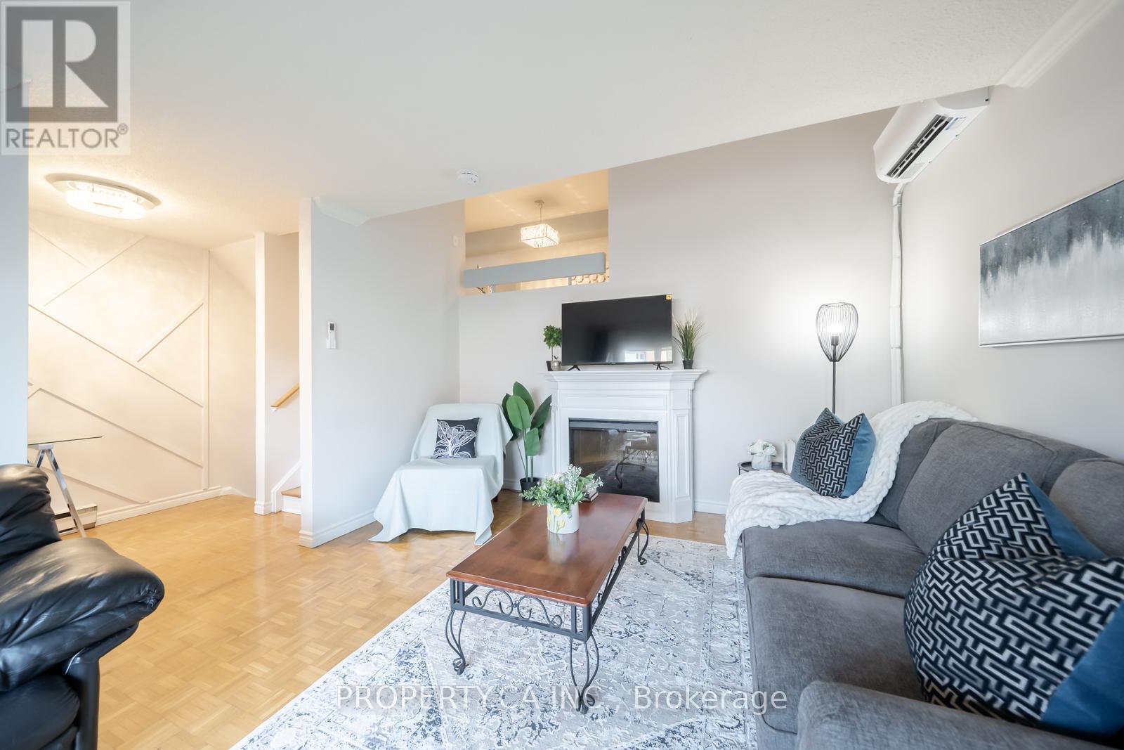 311 Milestone Cres, Aurora, ON L4G 3M2
