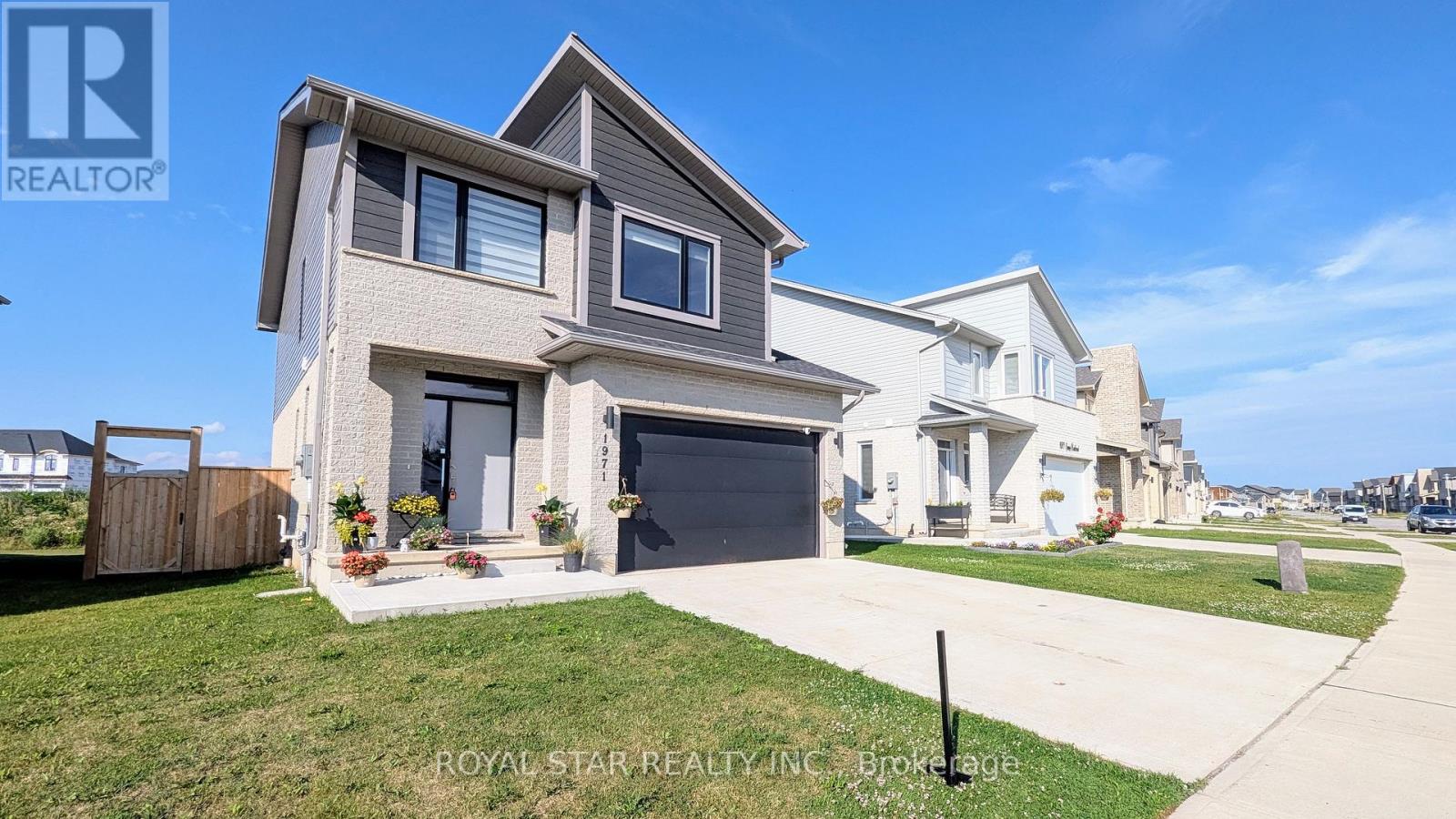 1971 Evans Blvd, London South South U, ON N6M 0A2