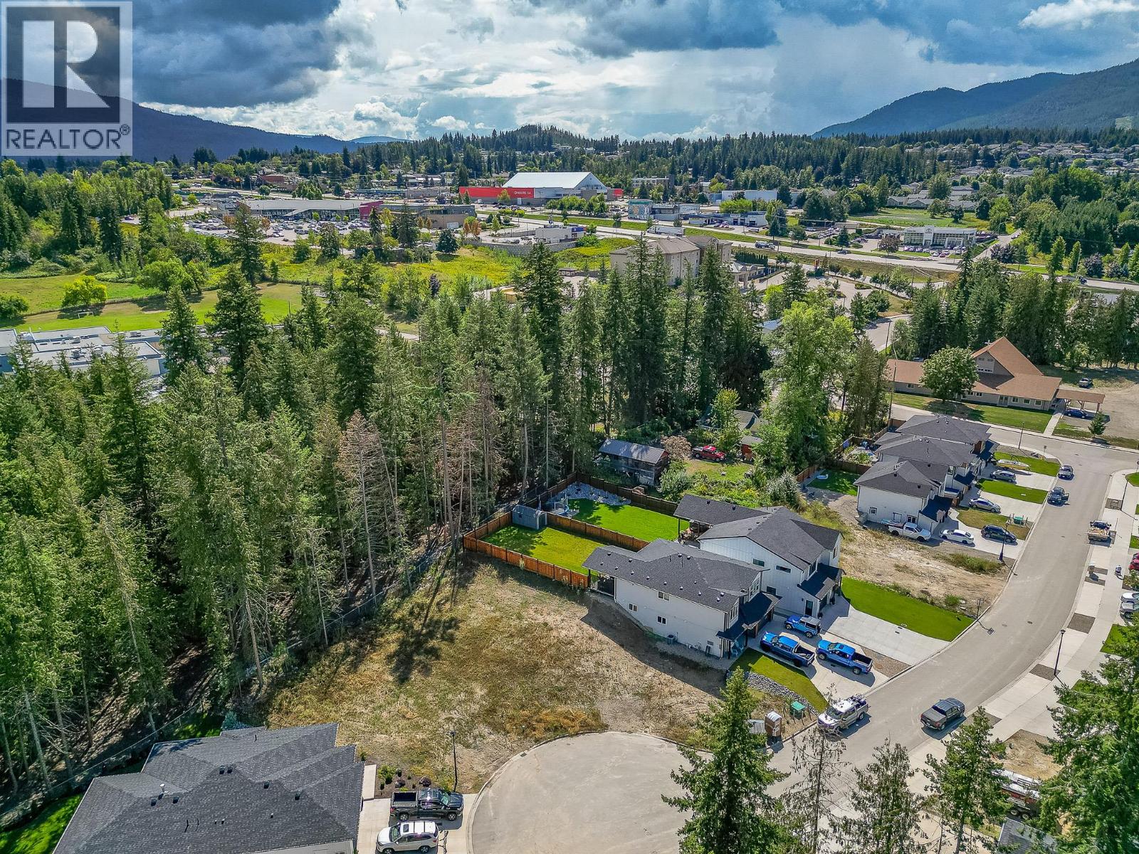 21 Street Lot Apt 16 Unit 1450, Salmon Arm, BC V1E 0G8