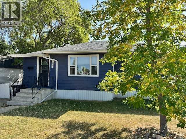 5209 Waghorn St, Blackfalds, AB T0M 0J0