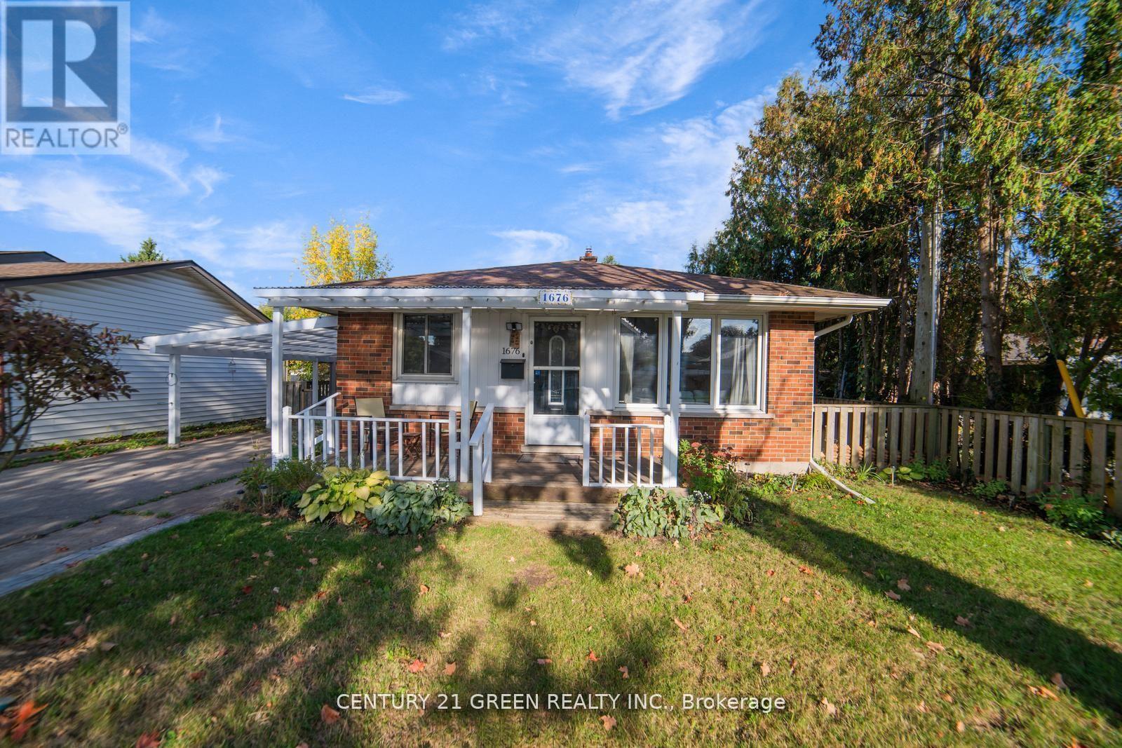 1676 Holley Cres, Cambridge, ON N3H 2S5