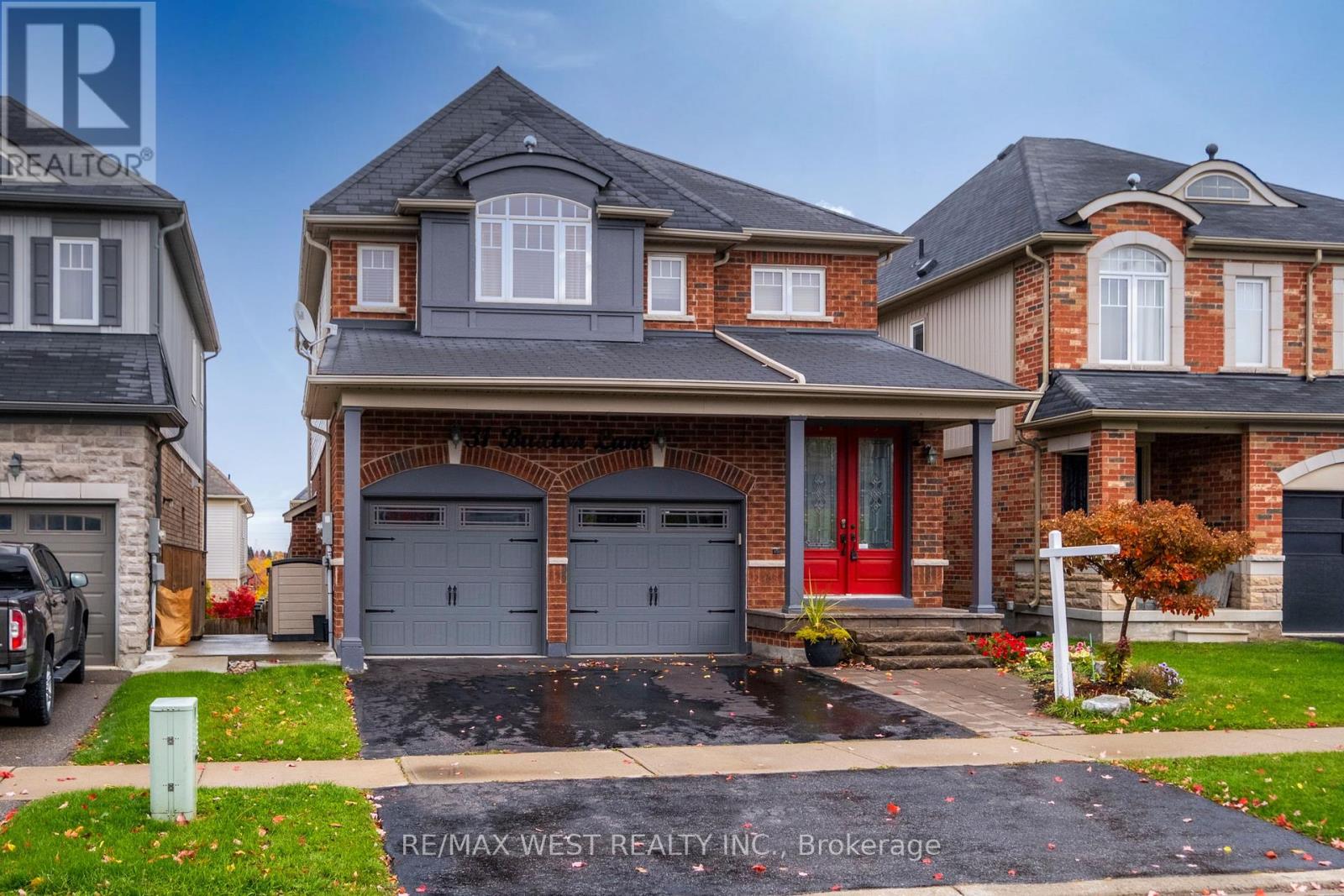 31 Buxton Ln, Clarington, ON L1C 0J9
