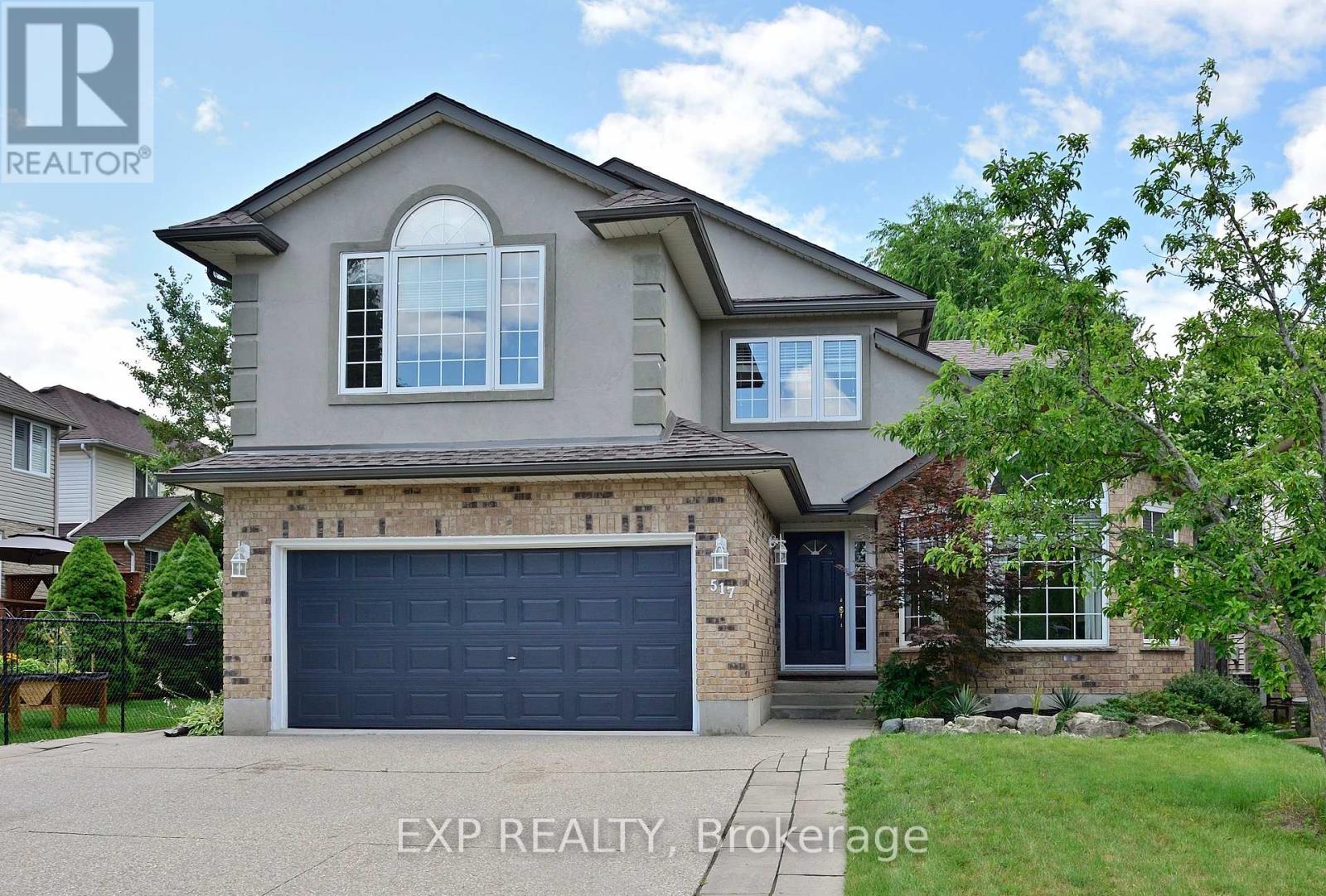 517 Buckingham Blvd, Waterloo, ON N2T 2T9