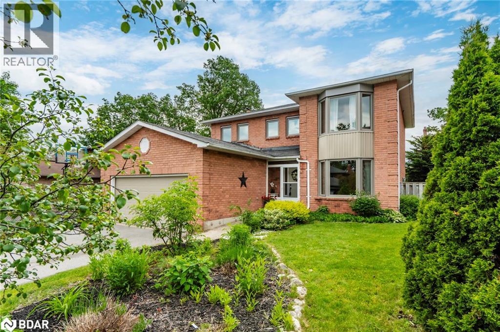 26 Kenny Cres, Barrie, ON L4N 6C9