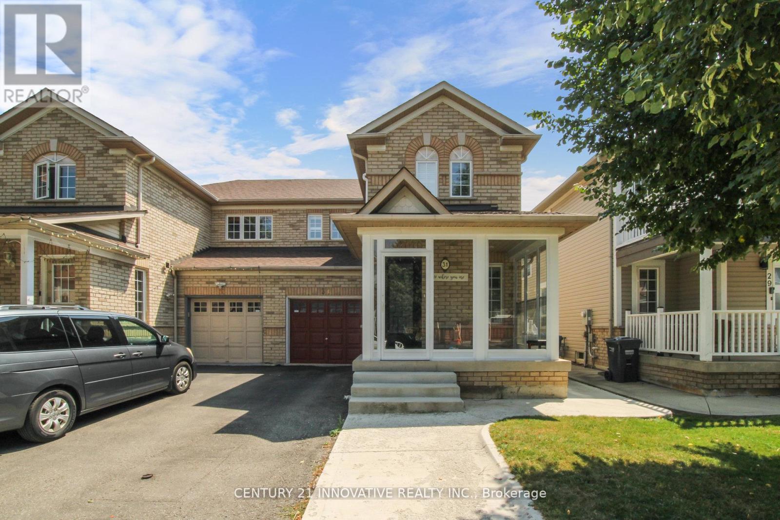 31 Stable Gate, Brampton Northwest Sandalwood Parkway, ON L7A 1V7