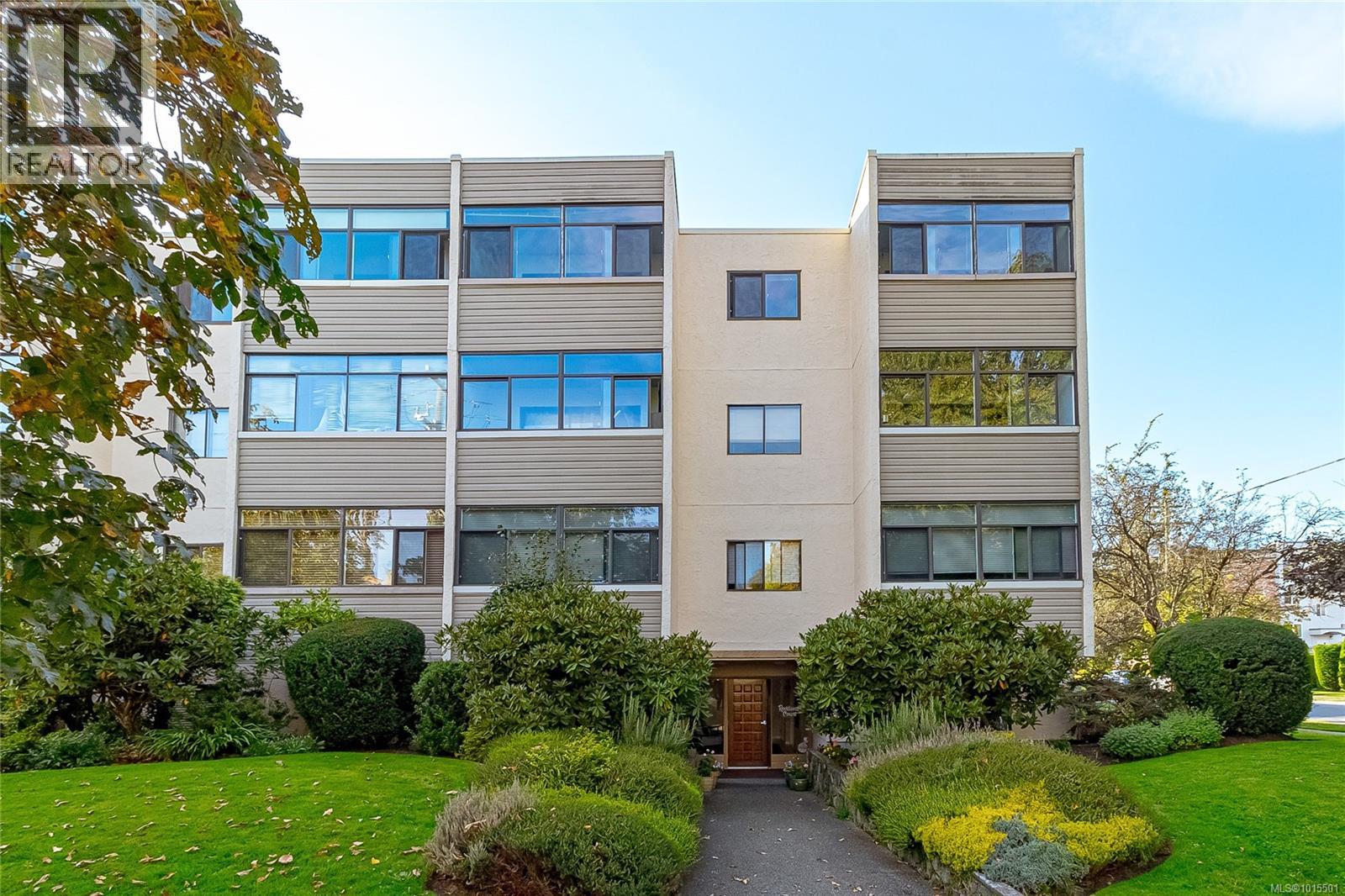 924 Cook St Unit 401 St, Victoria, BC V8Z 3Z3
