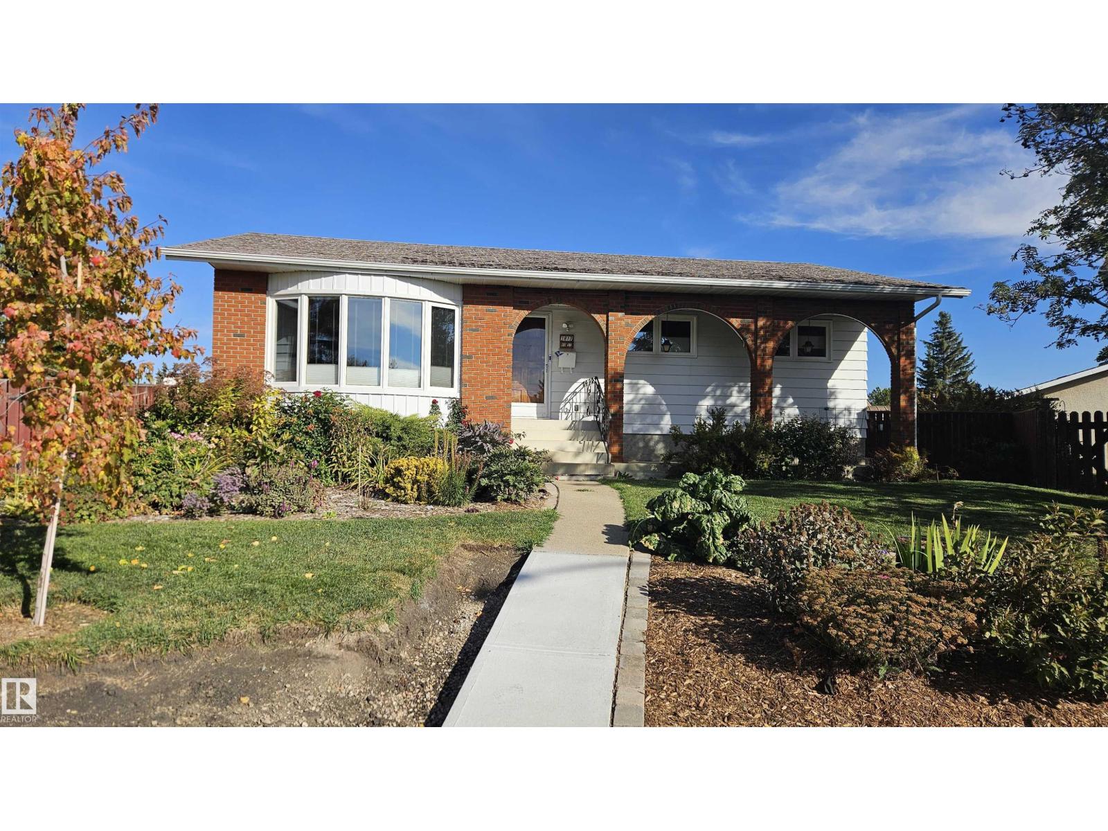 65 St Nw Unit 1817, Edmonton, AB T6L 1N1