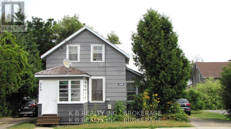 229 Gore St E, Perth, ON K7H 1K6