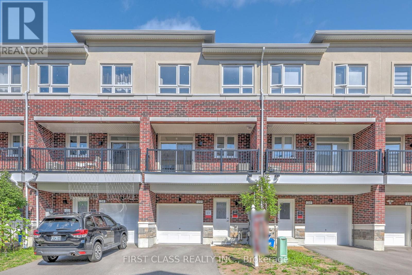 22 Massachusetts Ln, Markham, ON L6E 2C1