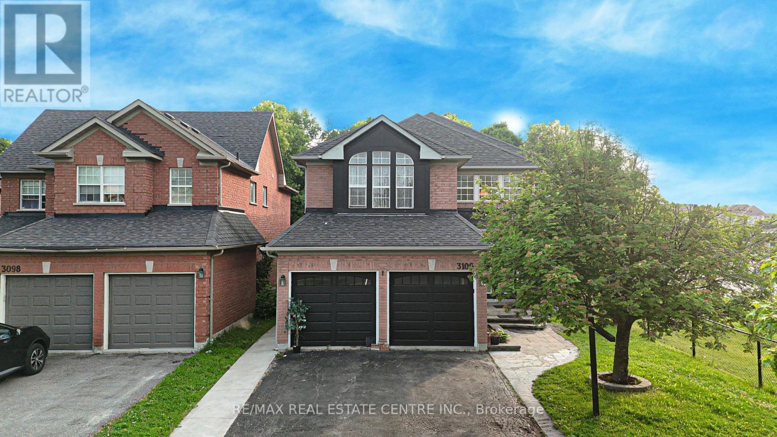 3100 Country Ln, Whitby, ON L1P 1M4