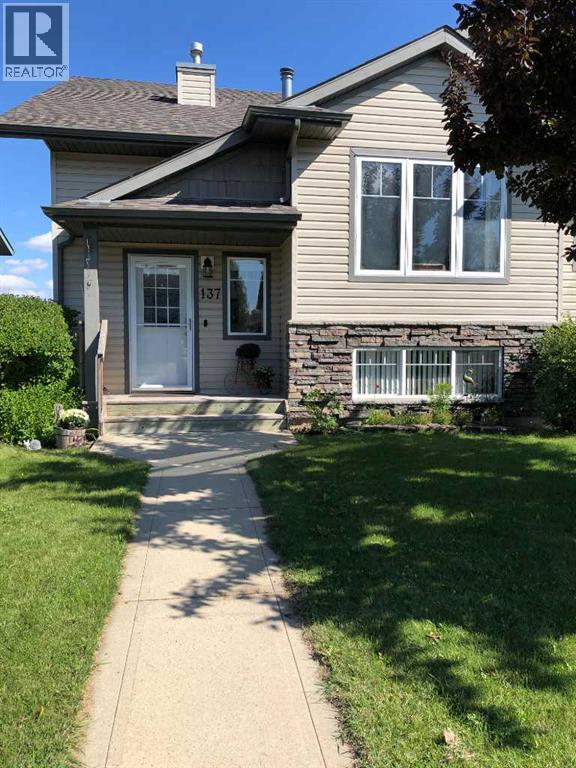 137 Jennings Cres, Red Deer, AB T4P 4G4