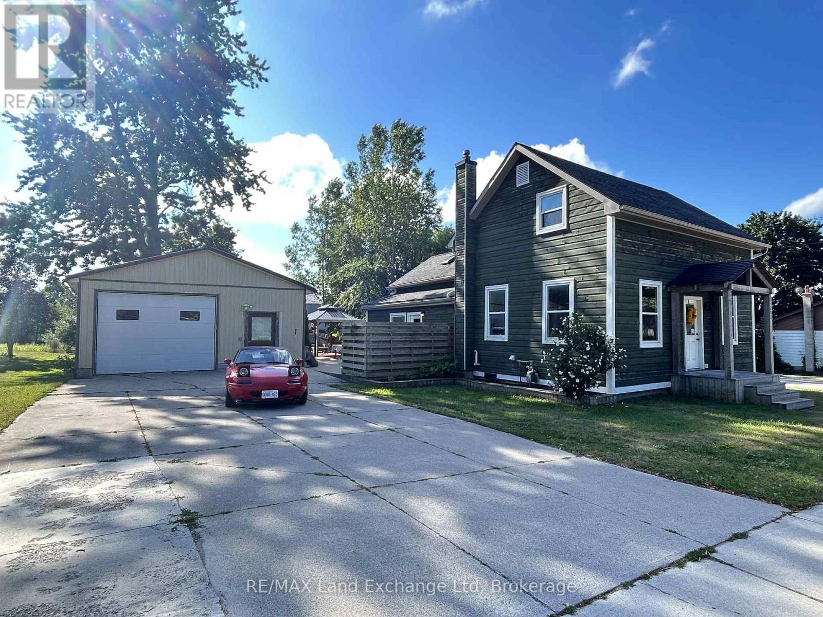 202 Union St, North Huron, ON N0M 1H0