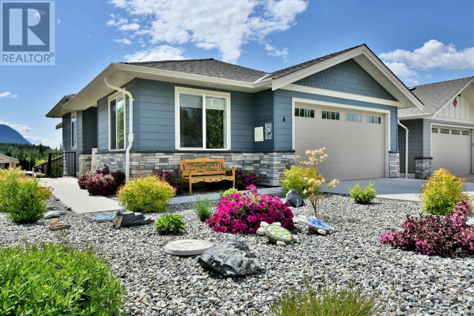 2715 Golf Course Drive Unit 6, Blind Bay, BC V0E 1H1