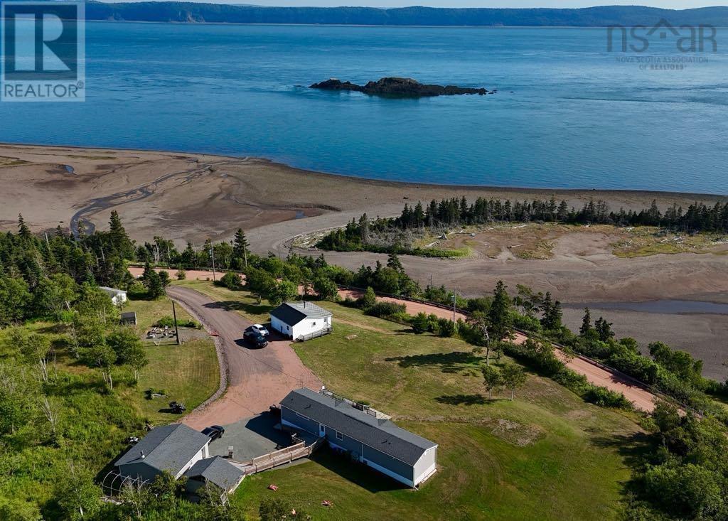 987 W Bay Rd, Parrsboro, NS B0M 1S0
