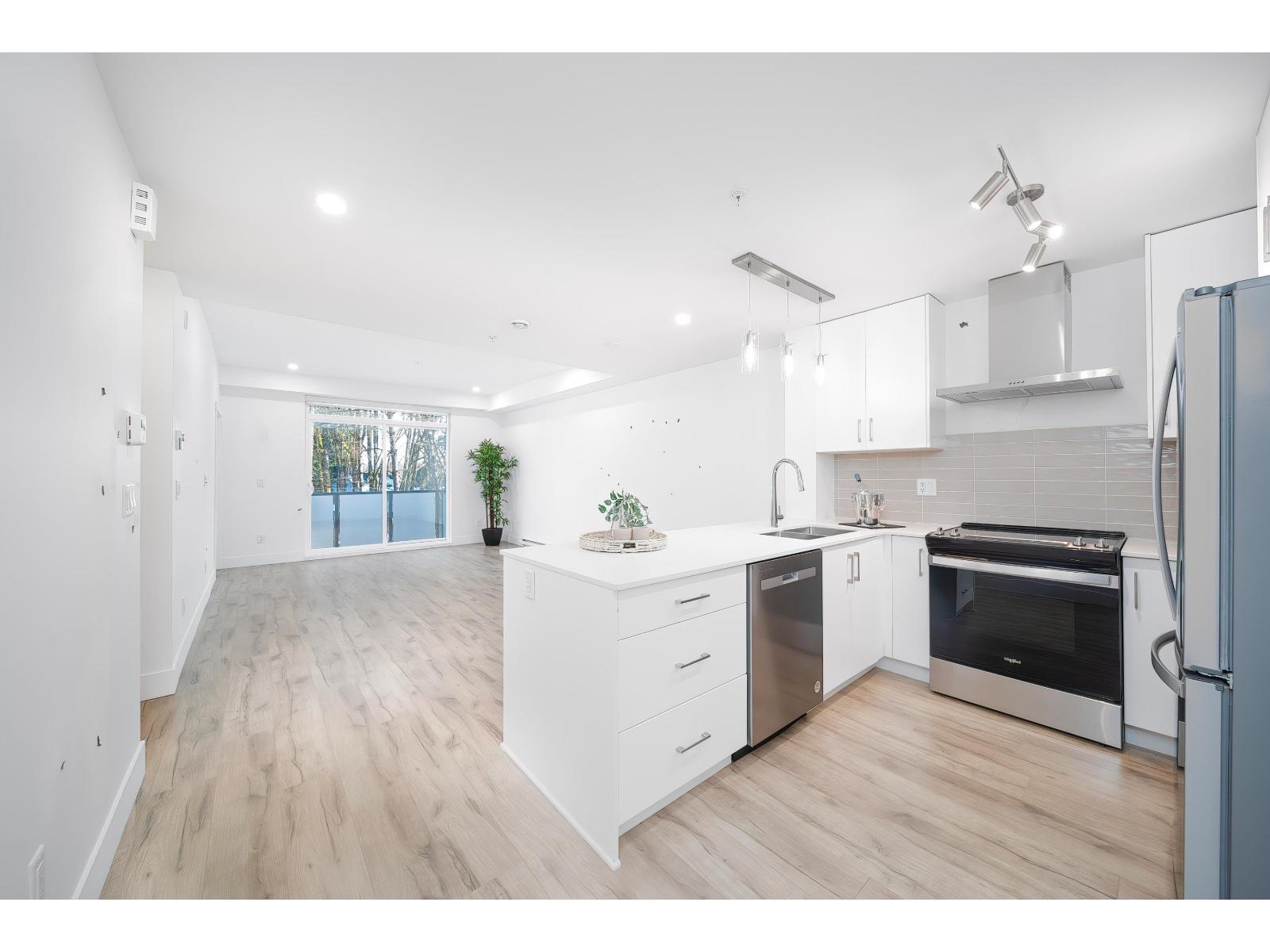 6328 King George Boulevard Unit 30, Surrey, BC V3X 1E6