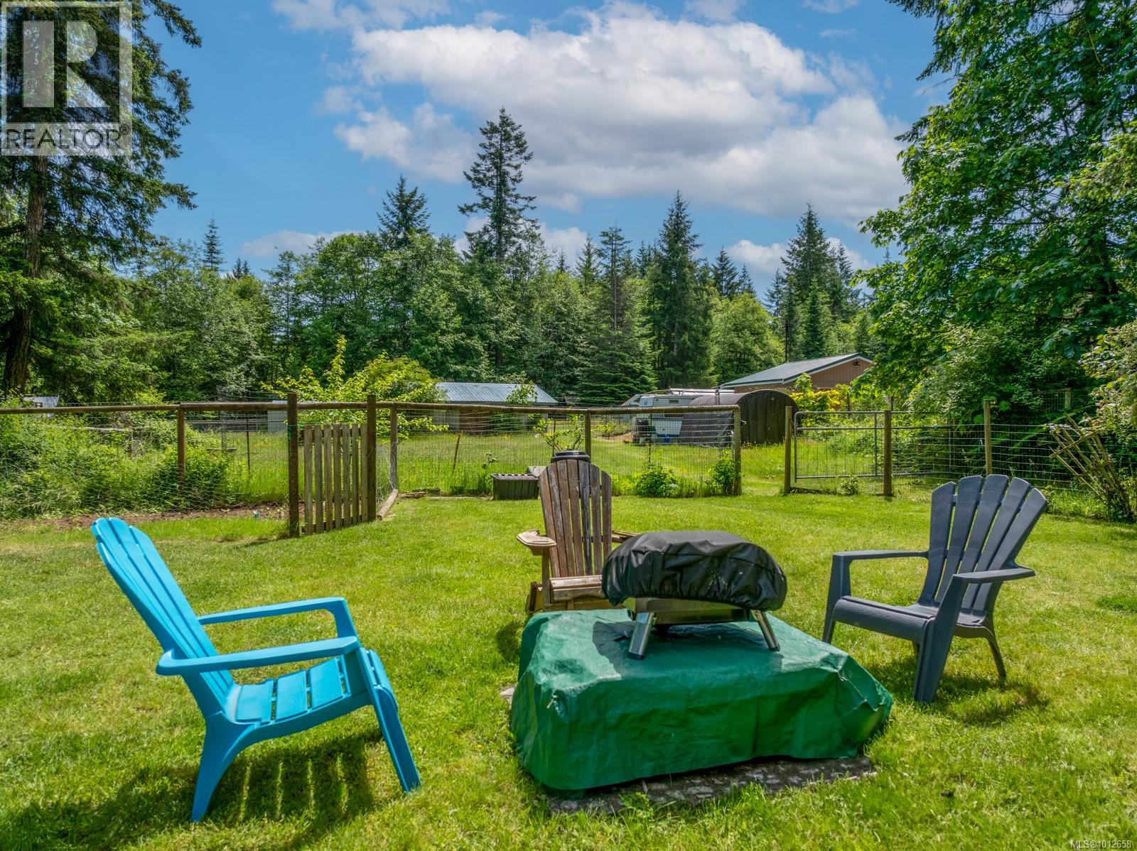 3701 Piercy Rd, Courtenay, BC V9J 1R7
