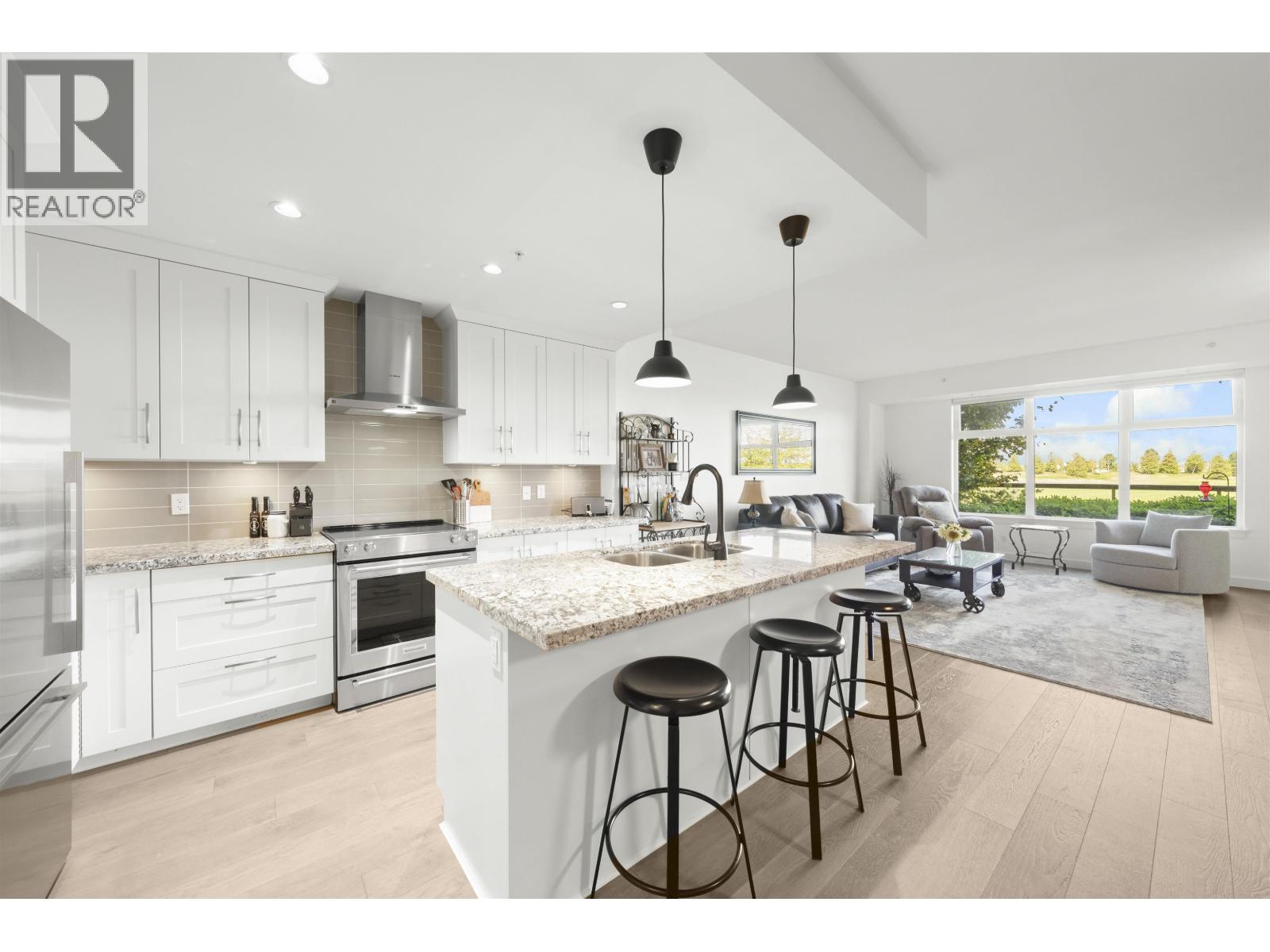 5011 Springs Boulevard Unit 112, Delta, BC V4M 0B6