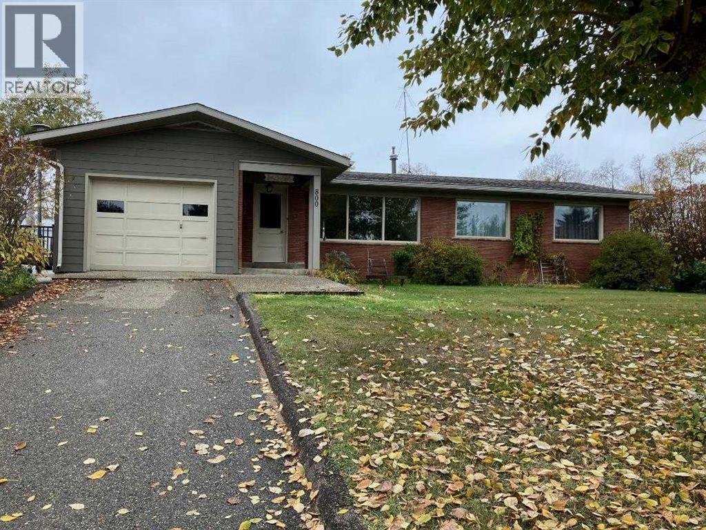 800 2 Street Southeast, Manning, AB T0H 2M0