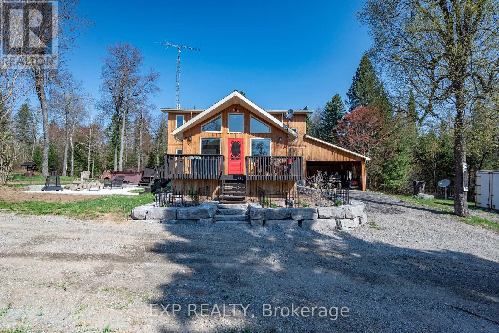 5490 Loop Rd, Highlands East, ON K0L 2A0