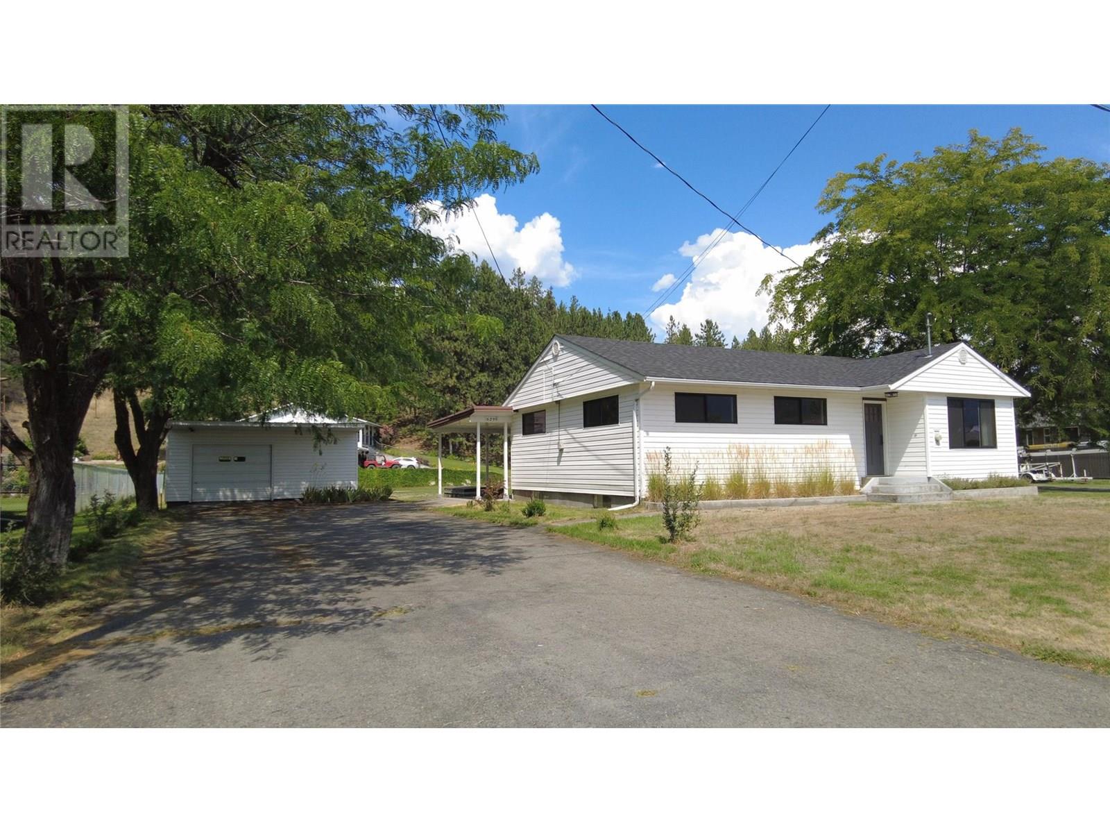 6295 College Rd, Grand Forks, BC V0H 1H2