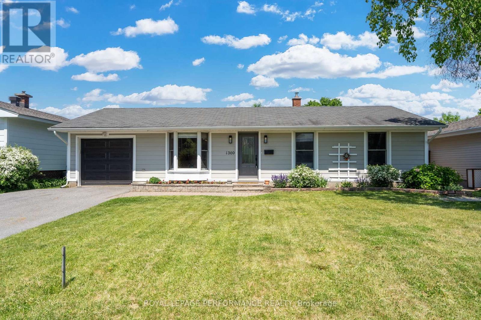 1369 Fontenay Cres, Ottawa, ON K1V 7K5