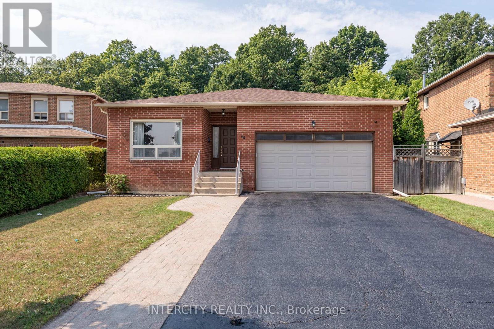 64 Brandy Cres, Vaughan East Woodbridge, ON L4L 3C7